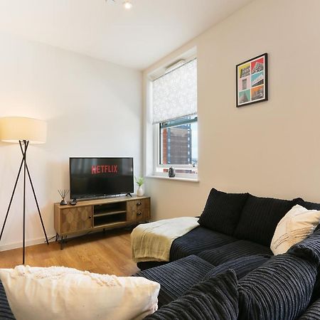 Modern 2-Bed Apartment, Free Parking, City Centre, Netflix & Pet Friendly - Hosted By Stay Host Save Sheffield Exterior photo