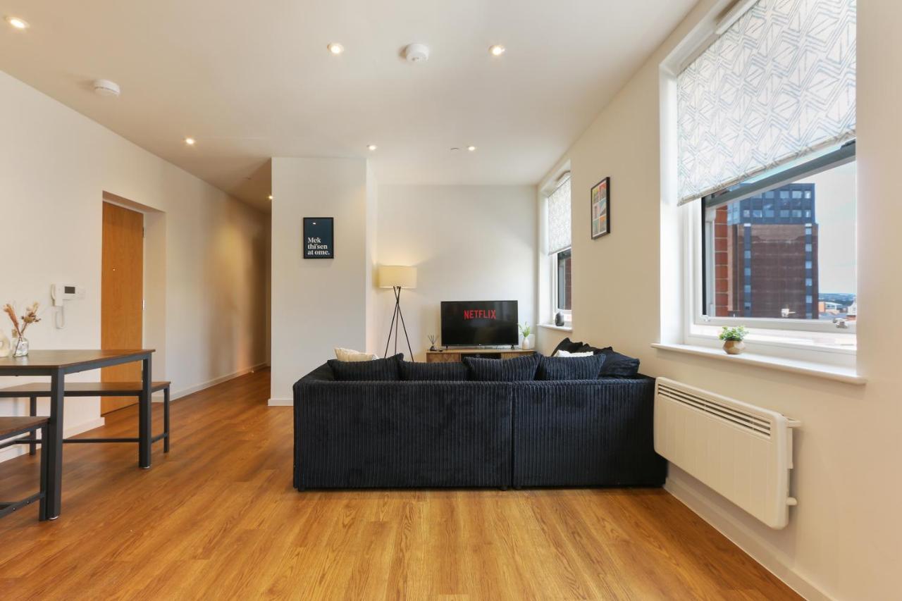 Modern 2-Bed Apartment, Free Parking, City Centre, Netflix & Pet Friendly - Hosted By Stay Host Save Sheffield Exterior photo